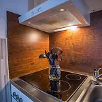 H&h Im Herzen Der Stadt Teilweise Mit Balkon Ruhig Zentral Modern Mit Kueche 아파트 그라이프스발트