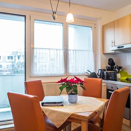 H&h Im Herzen Der Stadt Teilweise Mit Balkon Ruhig Zentral Modern Mit Kueche * Greifswald