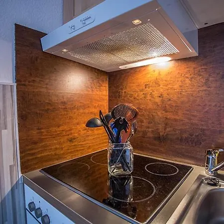 H&h Im Herzen Der Stadt Teilweise Mit Balkon Ruhig Zentral Modern Mit Kueche Apartament Greifswald