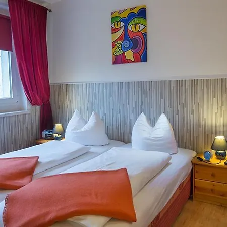 H&h Im Herzen Der Stadt Teilweise Mit Balkon Ruhig Zentral Modern Mit Kueche * Greifswald