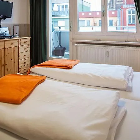 H&h Im Herzen Der Stadt Teilweise Mit Balkon Ruhig Zentral Modern Mit Küche