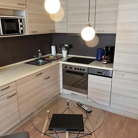 H&h Im Herzen Der Stadt Teilweise Mit Balkon Ruhig Zentral Modern Mit Kueche *