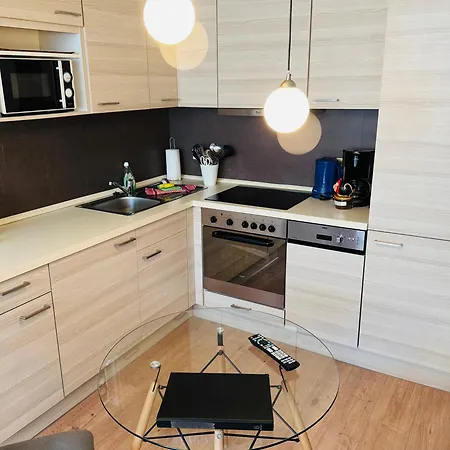 H&h Im Herzen Der Stadt Teilweise Mit Balkon Ruhig Zentral Modern Mit Kueche *
