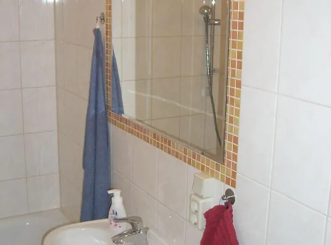H&h Im Herzen Der Stadt Teilweise Mit Balkon Ruhig Zentral Modern Mit Kueche * Γκράιφσβαλντ