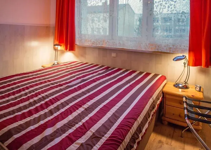 H&h Im Herzen Der Stadt Teilweise Mit Balkon Ruhig Zentral Modern Mit Kueche Διαμέρισμα Γκράιφσβαλντ