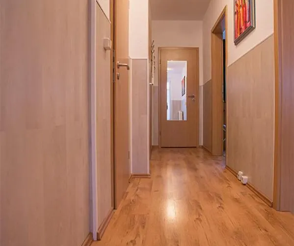 H&h Im Herzen Der Stadt Teilweise Mit Balkon Ruhig Zentral Modern Mit Kueche Διαμέρισμα Γκράιφσβαλντ